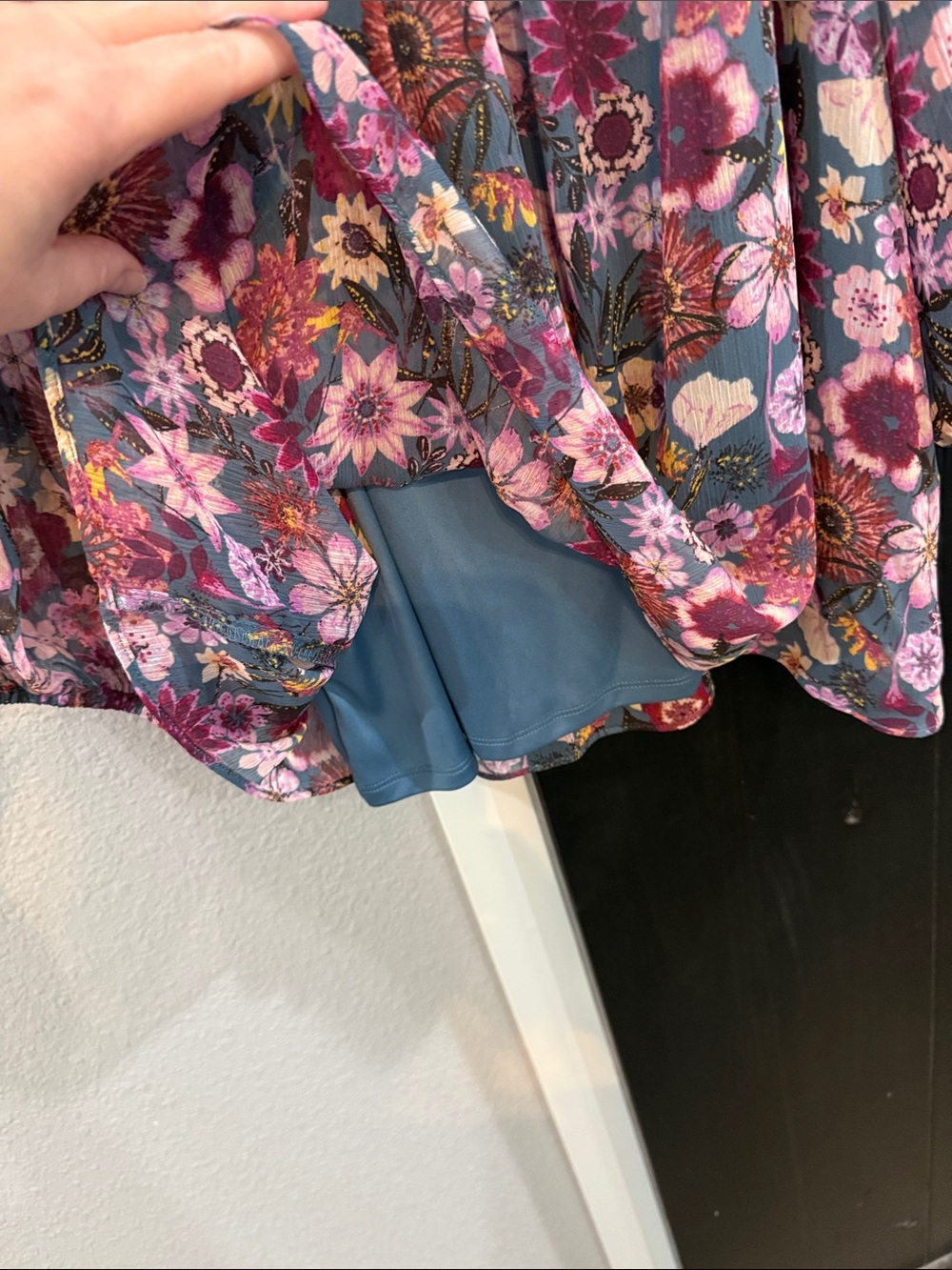 LC Lauren Conrad Floral Tunic Top in Pink, Blue, Burgundy - Picture 2 of 5